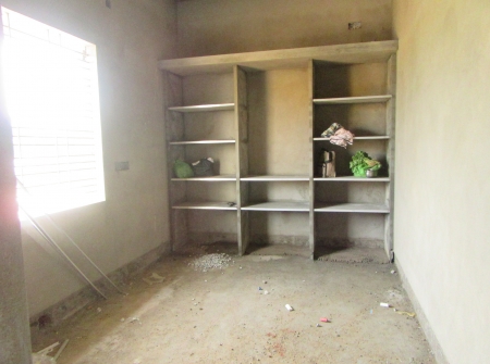 7) Guest Bedroom.JPG